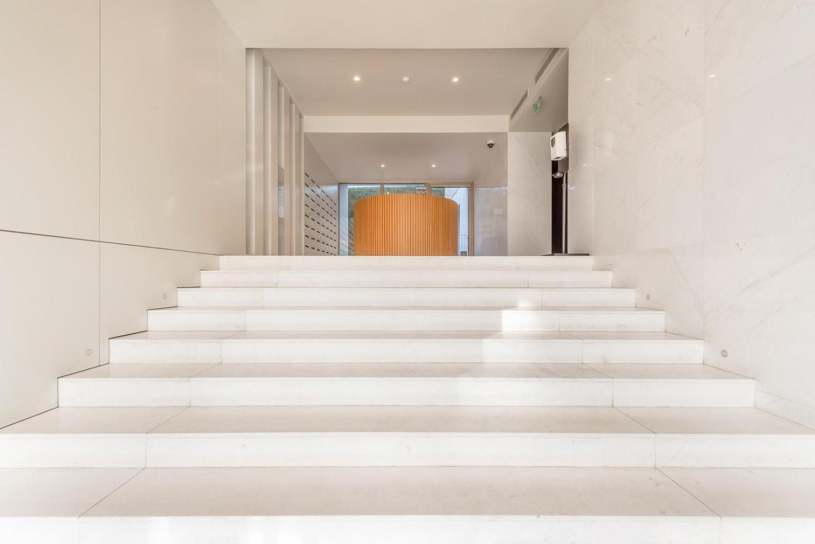 Guestready - 2Br Apt Carlos I With Terrace And Gym Apartamento Lisboa Exterior foto